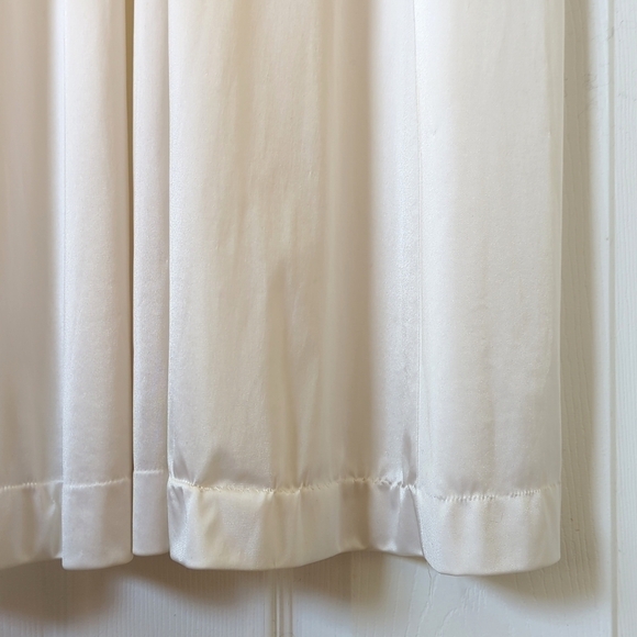 Vanity Fair 70's Vintage Silky V-neck Sleeveless Midi Slip Dress Ivory 32 Medium - Picture 9 of 13